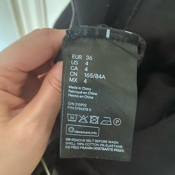 Black Utility Zip-Up Sleeveless Dress - Picture 5 of 8